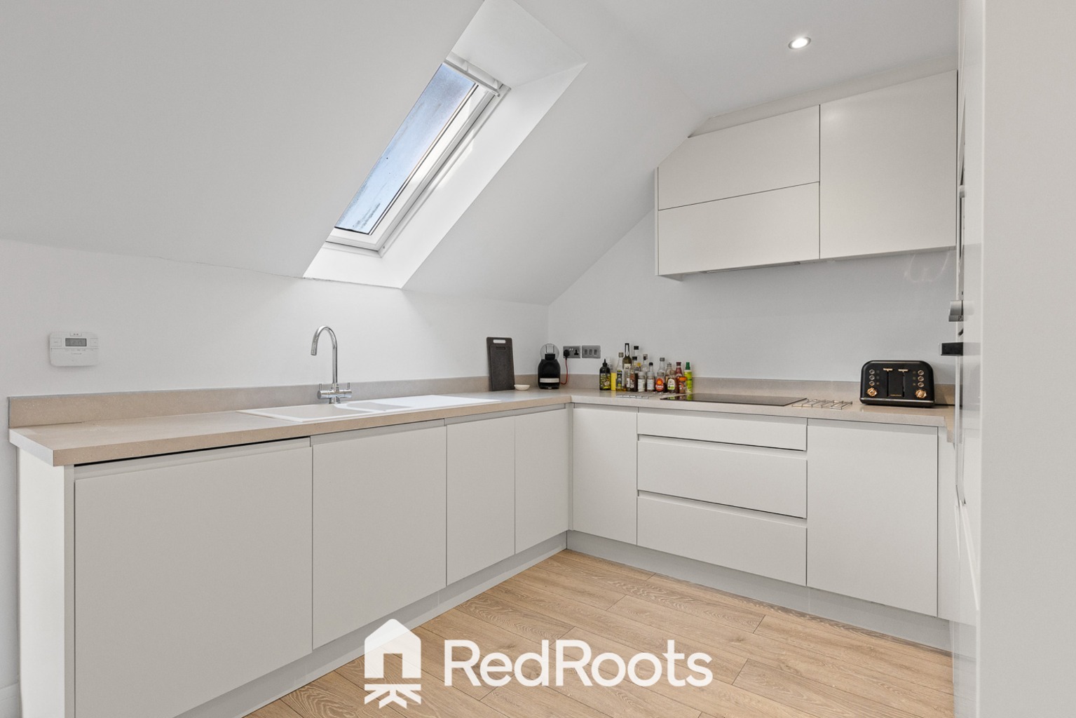 2 bed penthouse for sale in Regent Court, Station Road, Bawtry, Doncaster, South Yorkshire, DN10 6TL  - Property Image 10