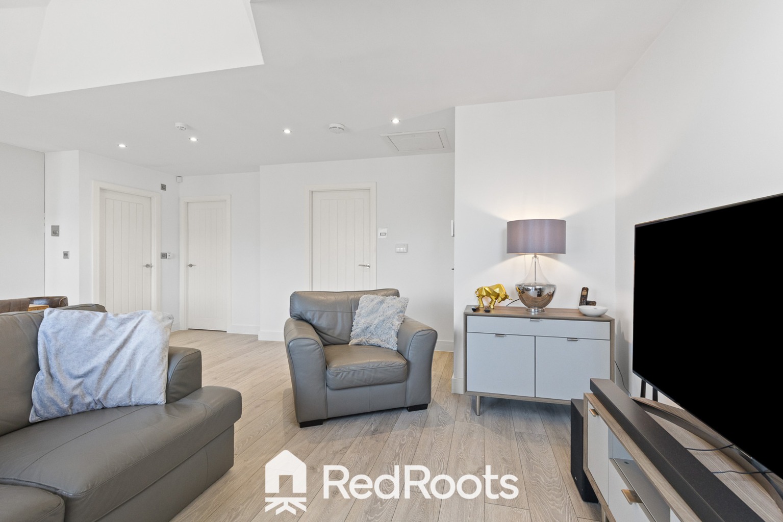 2 bed penthouse for sale in Regent Court, Station Road, Bawtry, Doncaster, South Yorkshire, DN10 6TL  - Property Image 7