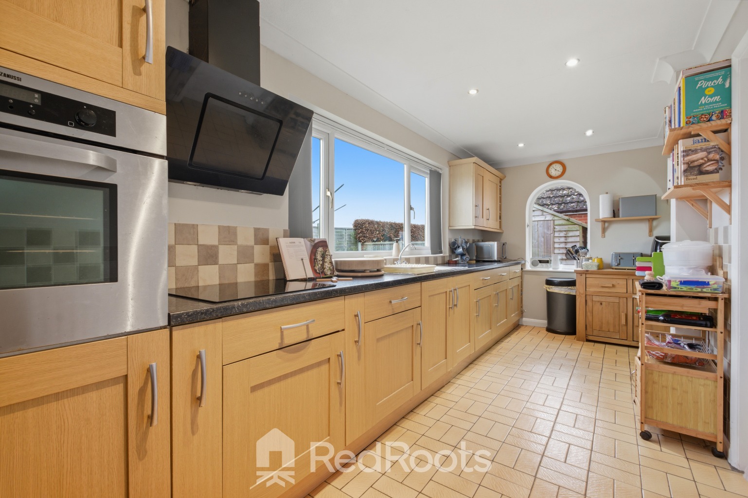 4 bed detached house for sale in Lockwood Bank, Epworth, Doncaster, Lincolnshire, DN9 1JH  - Property Image 9
