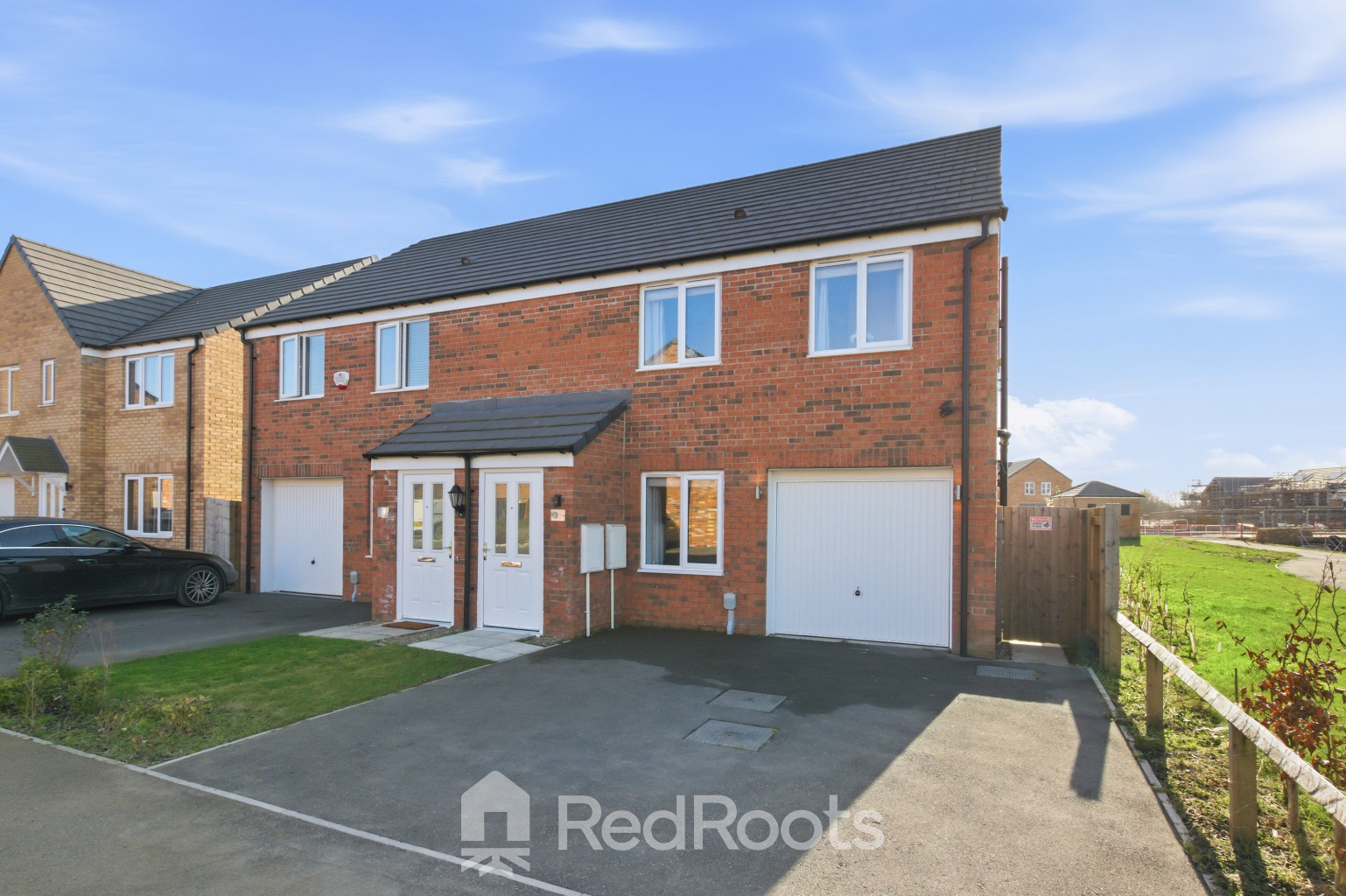 3 bed semi-detached house for sale in Lincoln Close, Doncaster, South Yorkshire, DN4 7GA  - Property Image 1