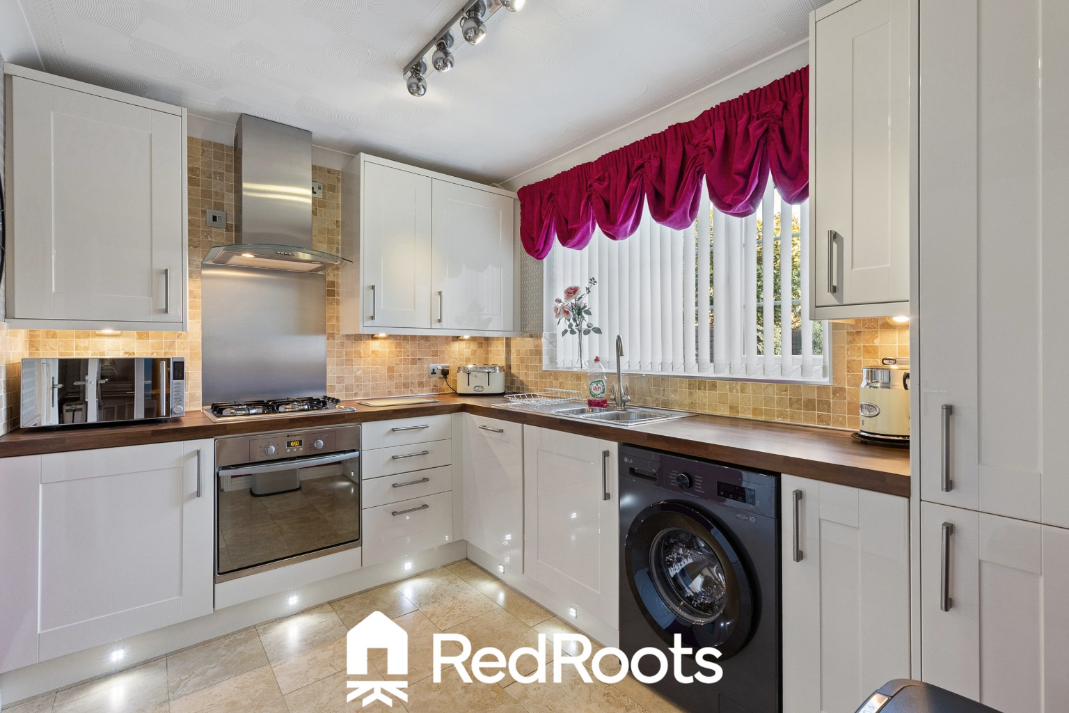 3 bed detached house for sale in Greenwood Avenue, Balby, Doncaster, South Yorkshire, DN4 0XE  - Property Image 4