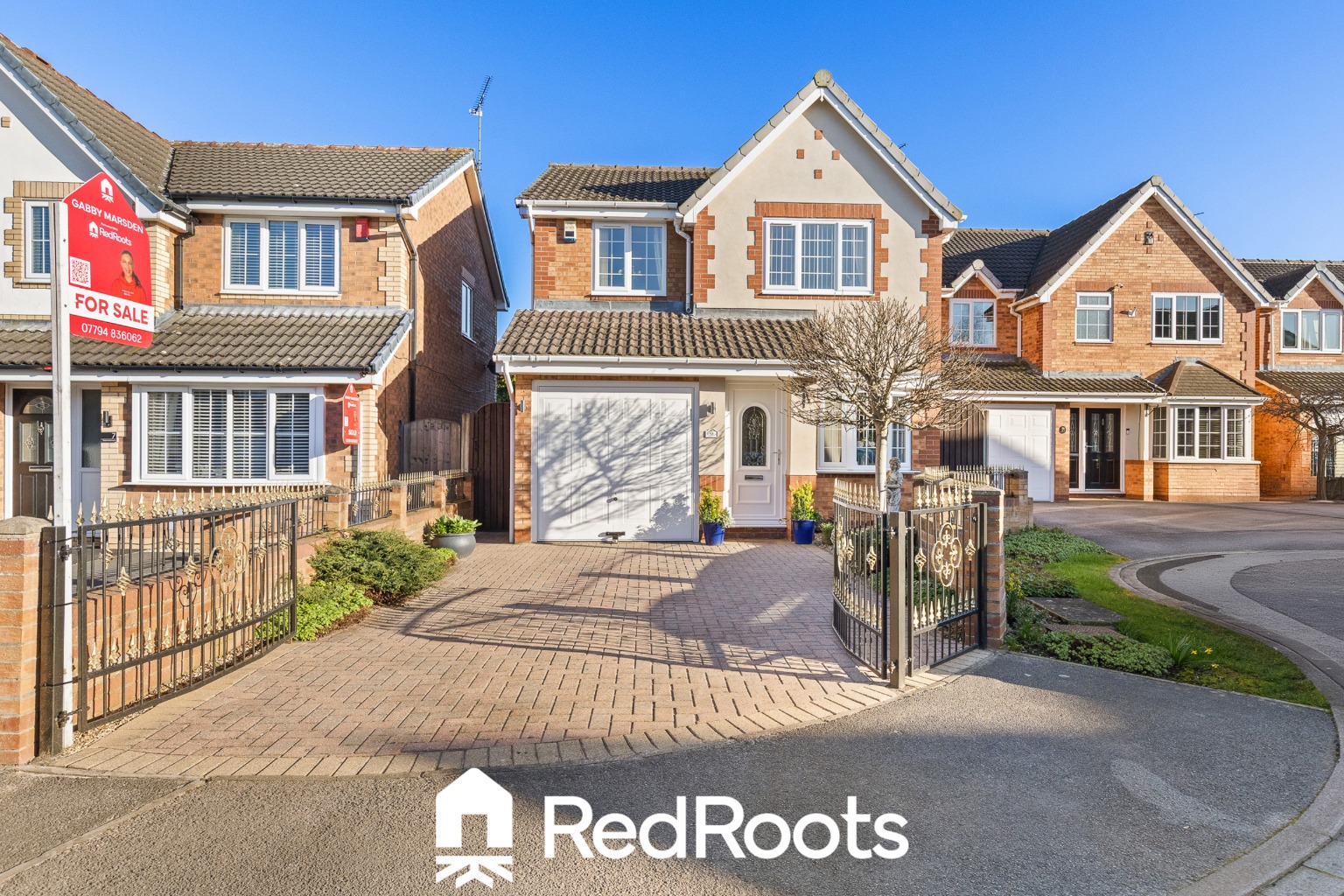3 bed detached house for sale in Greenwood Avenue, Balby, Doncaster, South Yorkshire, DN4 0XE  - Property Image 1