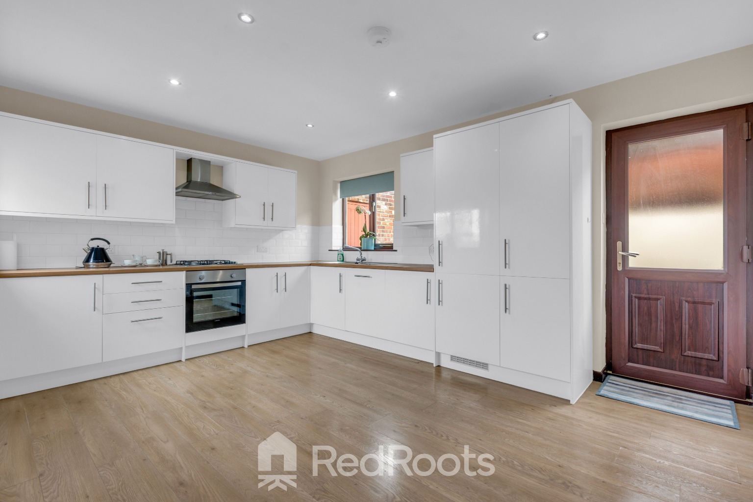 2 bed detached bungalow for sale in Binks Court, Brethergate, Westwoodside, Doncaster, Lincolnshire, DN9 2AU  - Property Image 6