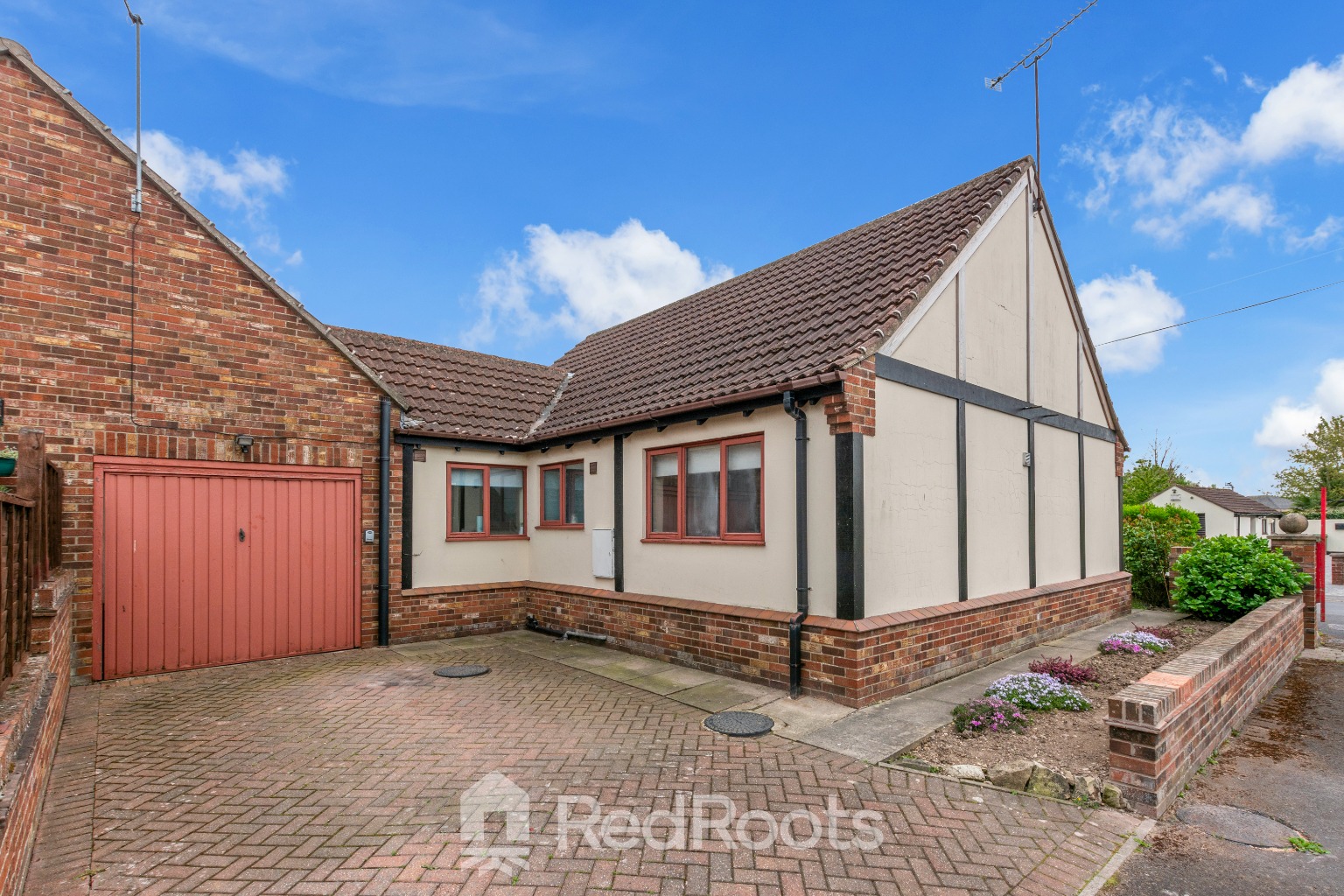 2 bed detached bungalow for sale in Binks Court, Brethergate, Westwoodside, Doncaster, Lincolnshire, DN9 2AU  - Property Image 2