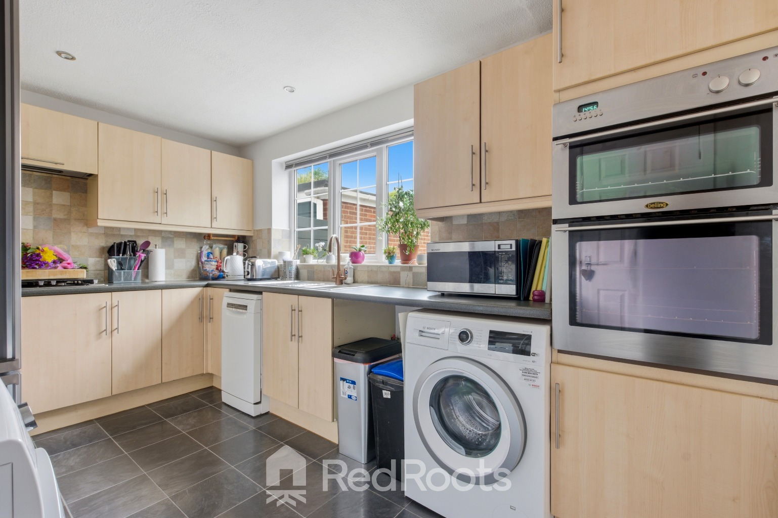 4 bed detached house for sale in Swannington Close, Doncaster, South Yorkshire, DN4 6UA  - Property Image 6