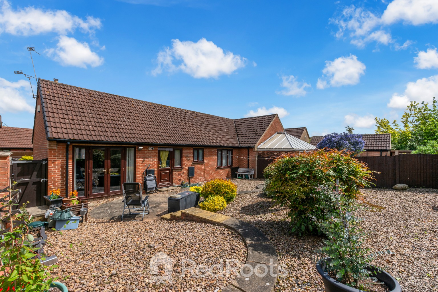 2 bed semi-detached bungalow for sale in Hunters Croft, Haxey, Doncaster, Lincolnshire, DN9 2NX  - Property Image 3