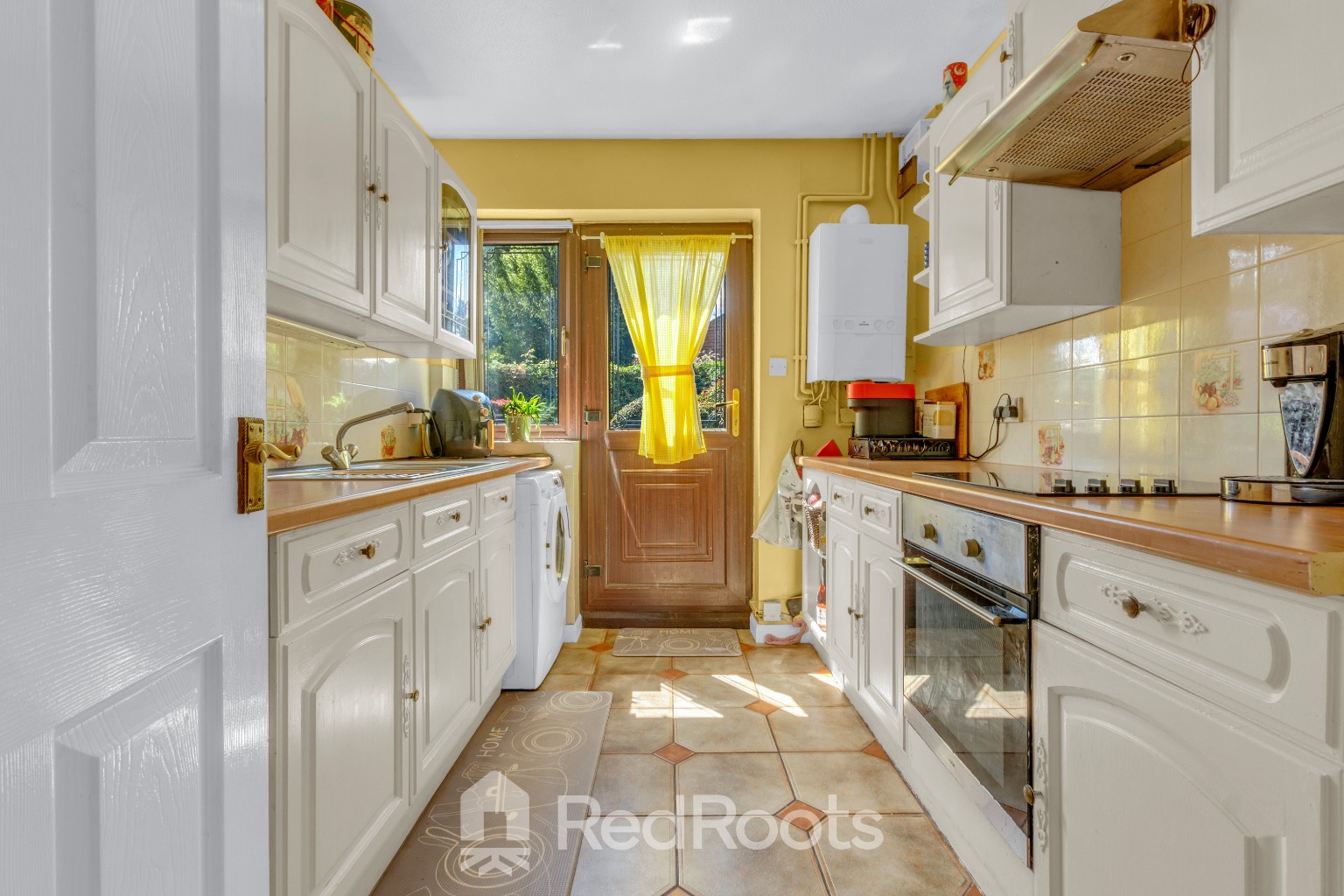 2 bed semi-detached bungalow for sale in Hunters Croft, Haxey, Doncaster, Lincolnshire, DN9 2NX  - Property Image 8
