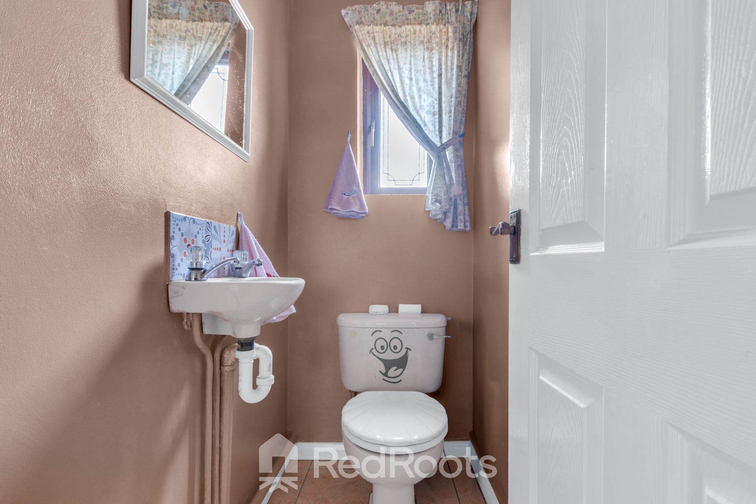 2 bed semi-detached bungalow for sale in Hunters Croft, Haxey, Doncaster, Lincolnshire, DN9 2NX  - Property Image 11