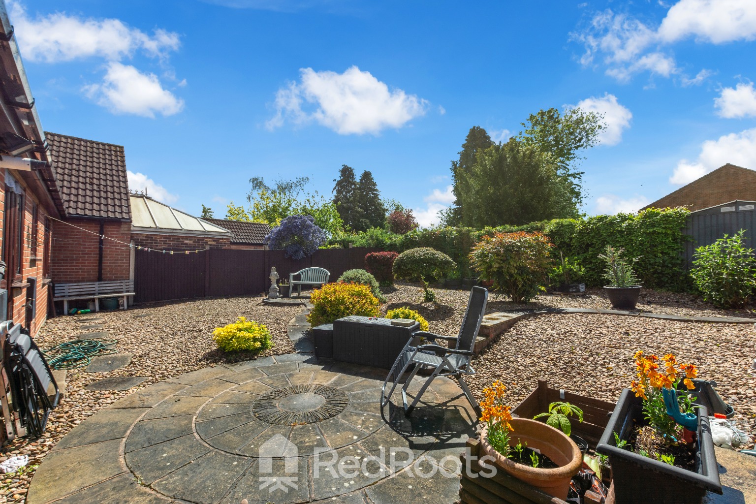 2 bed semi-detached bungalow for sale in Hunters Croft, Haxey, Doncaster, Lincolnshire, DN9 2NX  - Property Image 20