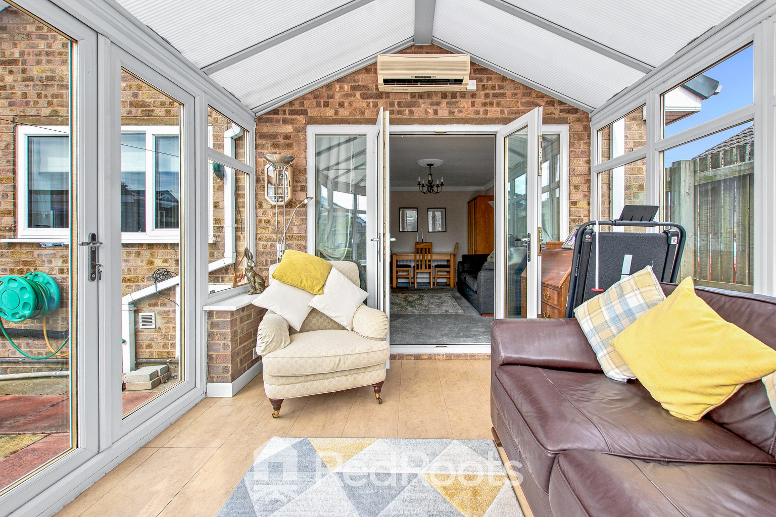 3 bed detached bungalow for sale in Park Lane, Westwoodside, Doncaster, Lincolnshire, DN9 2EF  - Property Image 12
