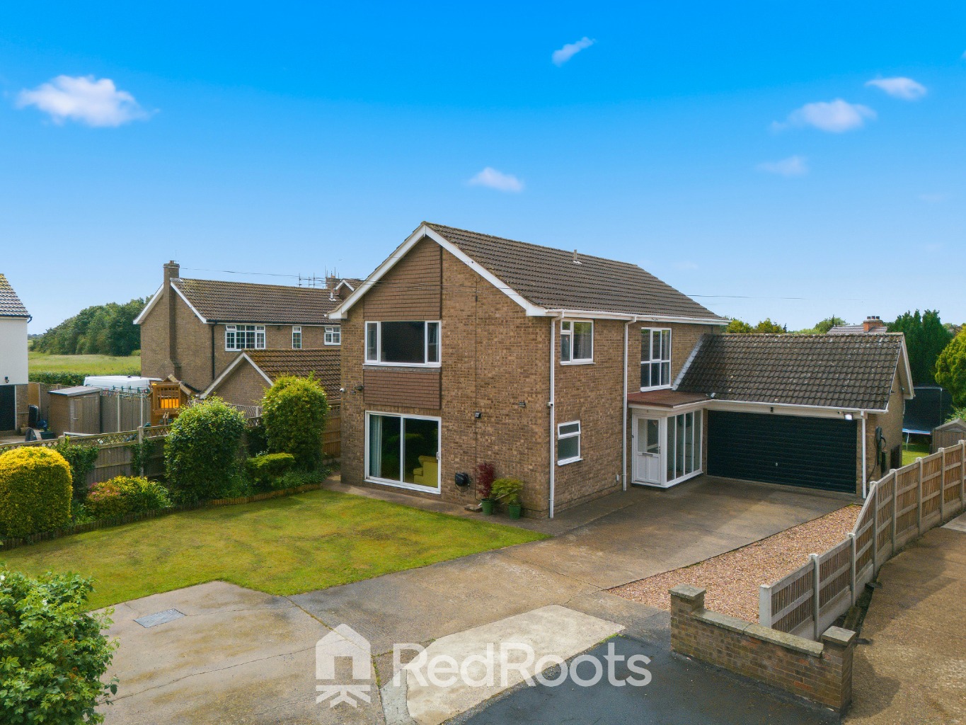 4 bed detached house for sale in Moorlands, Westwoodside, Doncaster, Lincolnshire, DN9 2HB  - Property Image 32