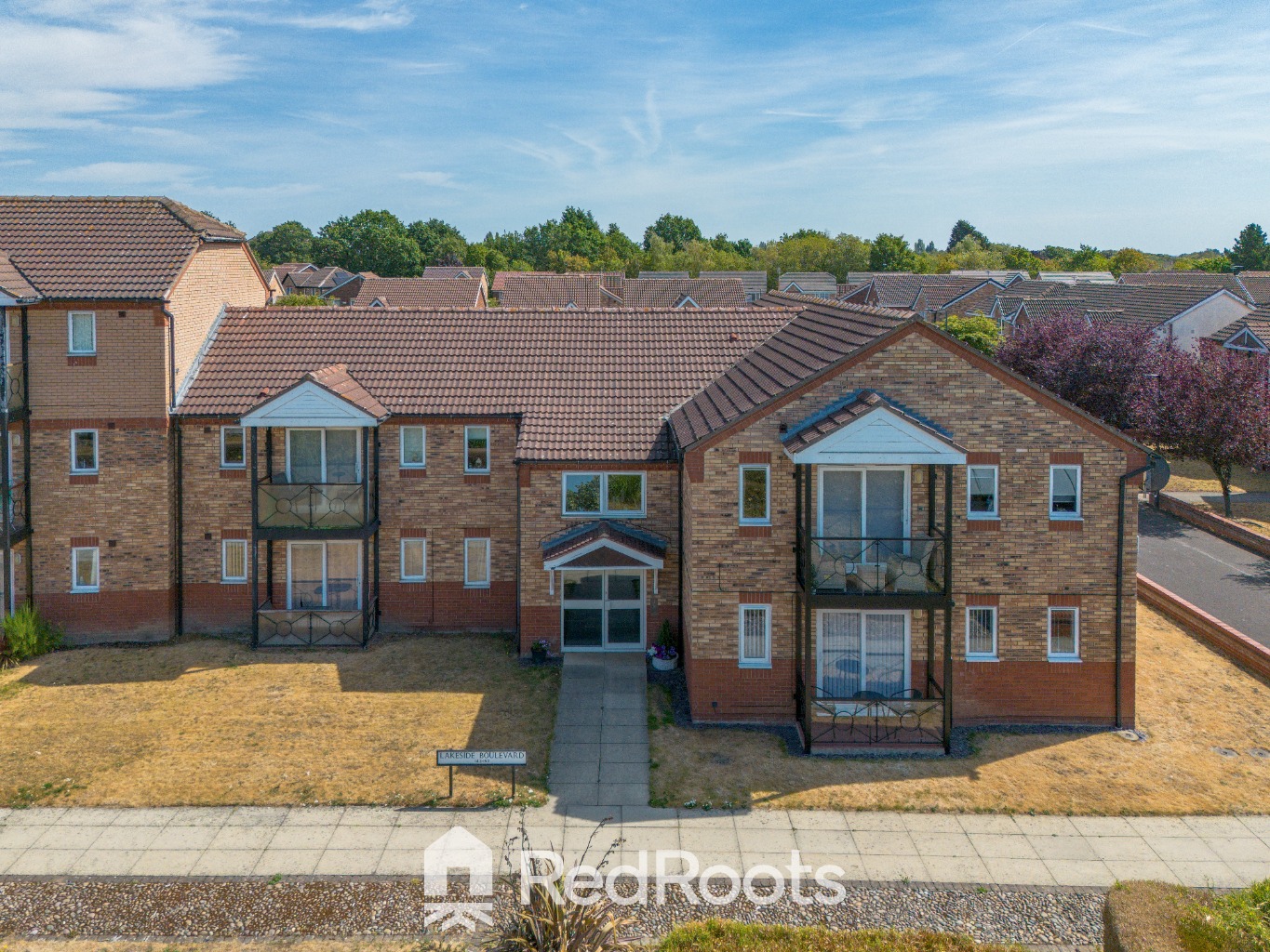 2 bed flat for sale in Lakeside Boulevard, Doncaster, South Yorkshire, DN4 5PL  - Property Image 1