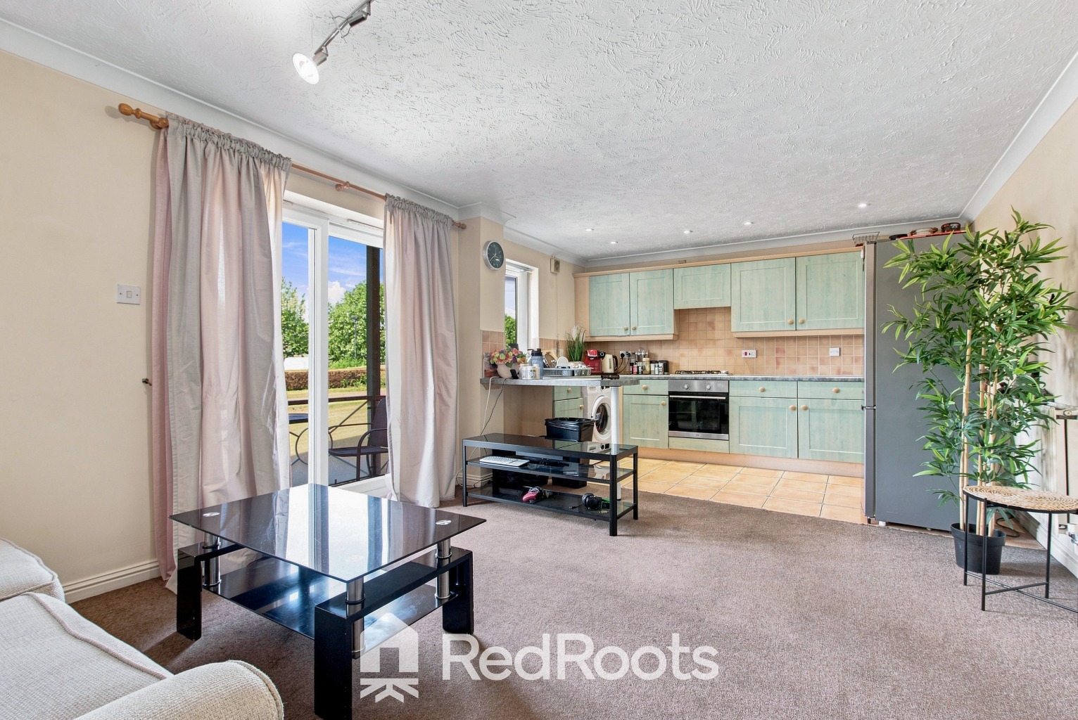 2 bed flat for sale in Lakeside Boulevard, Doncaster, South Yorkshire, DN4 5PL  - Property Image 4