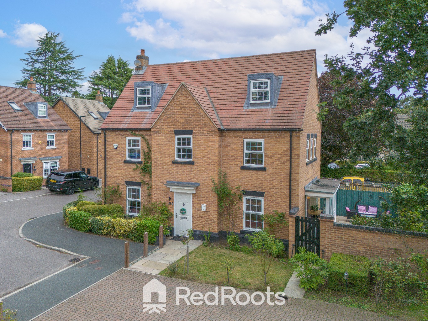 5 bed detached house for sale in Woodlands Gardens, Edenthorpe, Doncaster, South Yorkshire, DN3 2BH  - Property Image 41