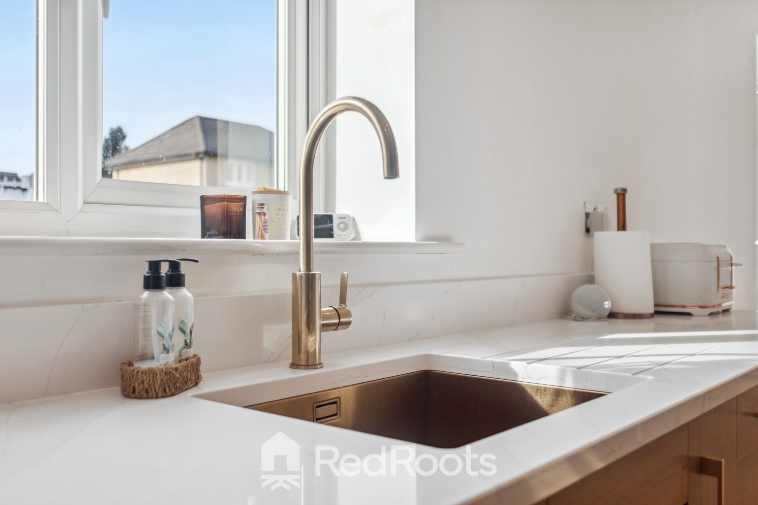 4 bed detached house for sale in Weavers Mill Way, New Mill, Holmfirth, HD9 7FB  - Property Image 3