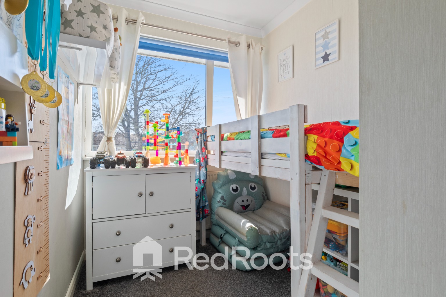 3 bed end of terrace house for sale in Church Close, Shepley. HD8 8HD  - Property Image 13