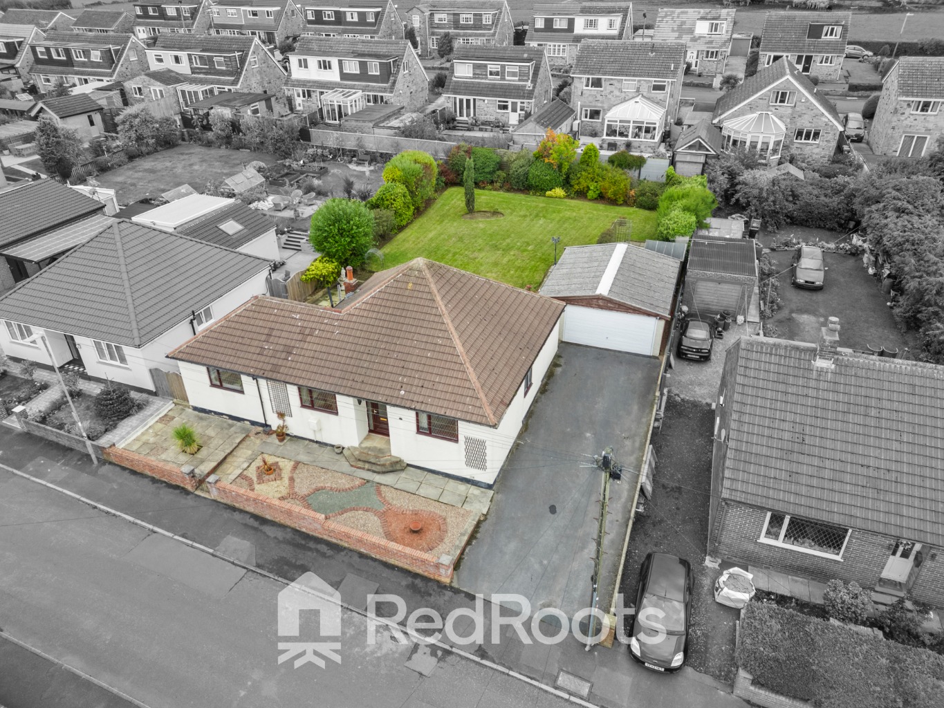 3 bed detached bungalow for sale in Westfield Avenue, Skelmanthorpe, Huddersfield, HD8 9AH - Property Image 3