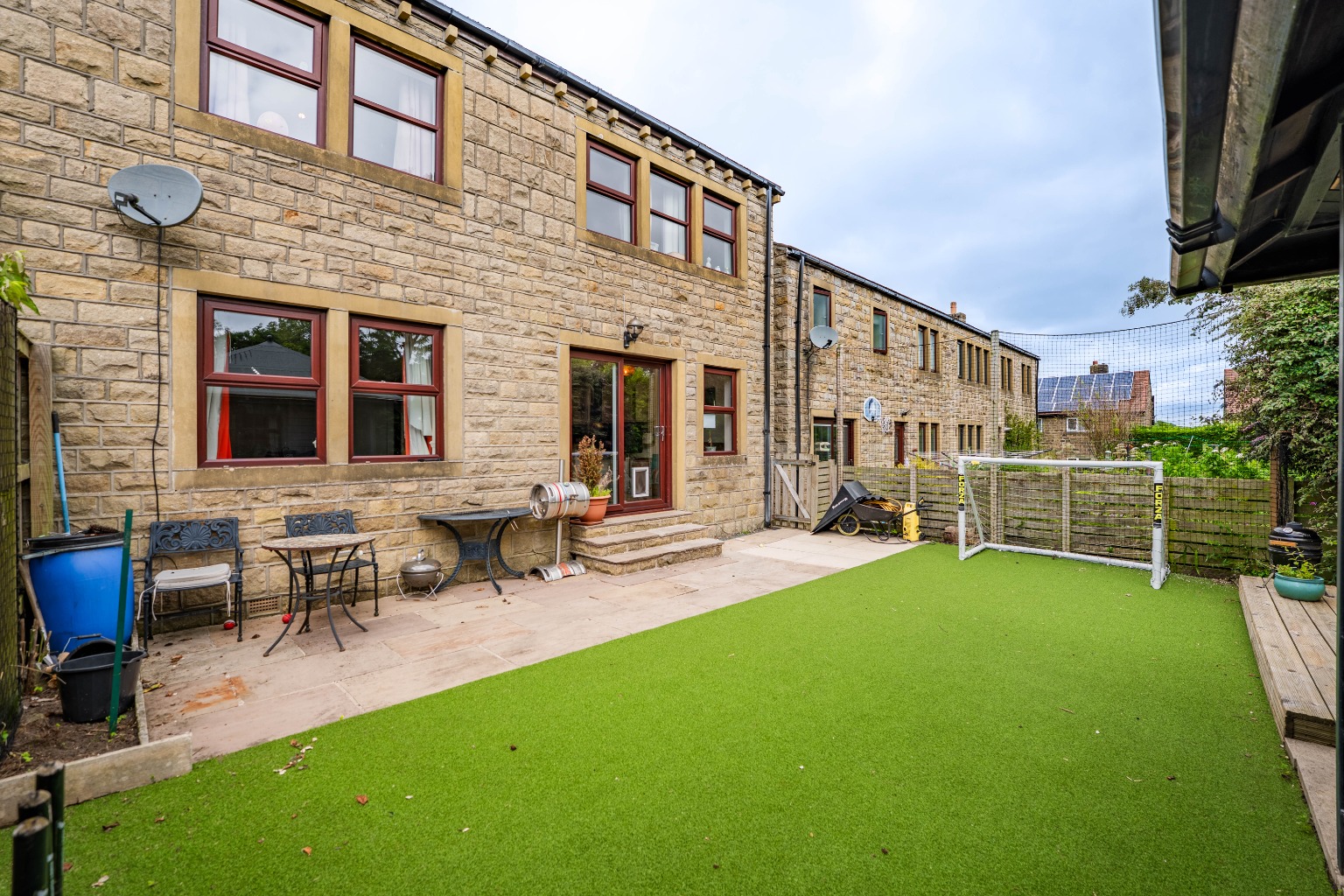 3 bed semi-detached house for sale in Windmill View, Scholes, Holmfirth, HD9 1SA  - Property Image 31