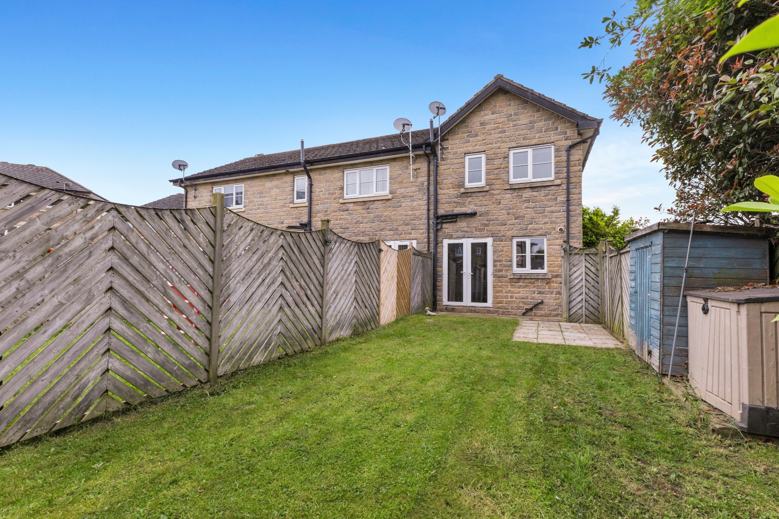 2 bed end of terrace house for sale in Baildon Way, Skelmanthorpe, HD8 9GY - Property Image 2