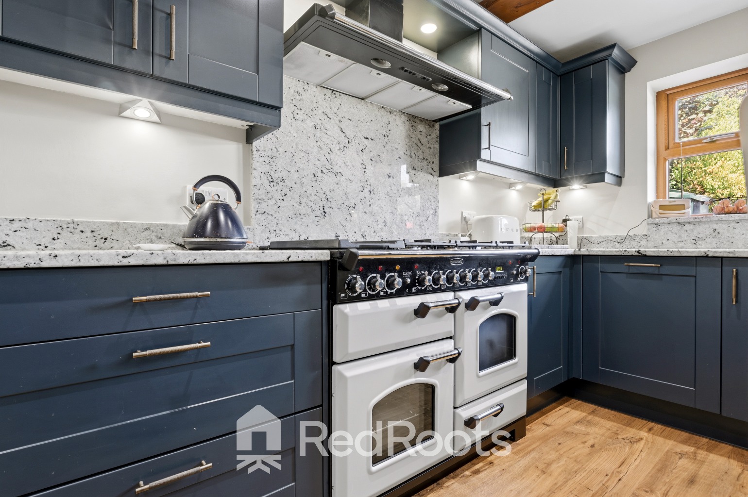 3 bed cottage for sale in Knotty Lane, Lepton, Huddersfield, HD8 0ND  - Property Image 9