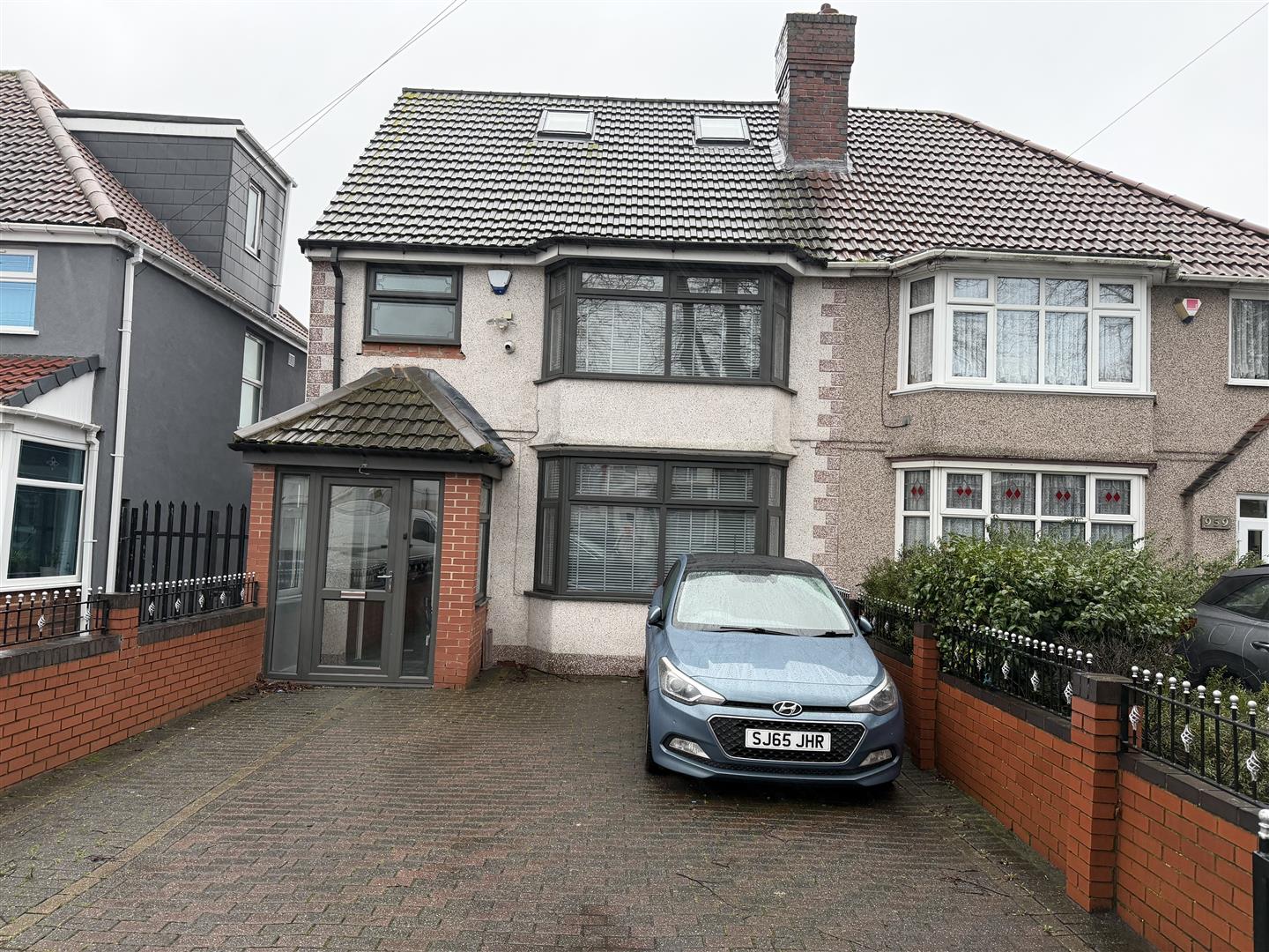 5 bed semi-detached house for sale in Alum Rock Road, Birmingham - Property Image 1