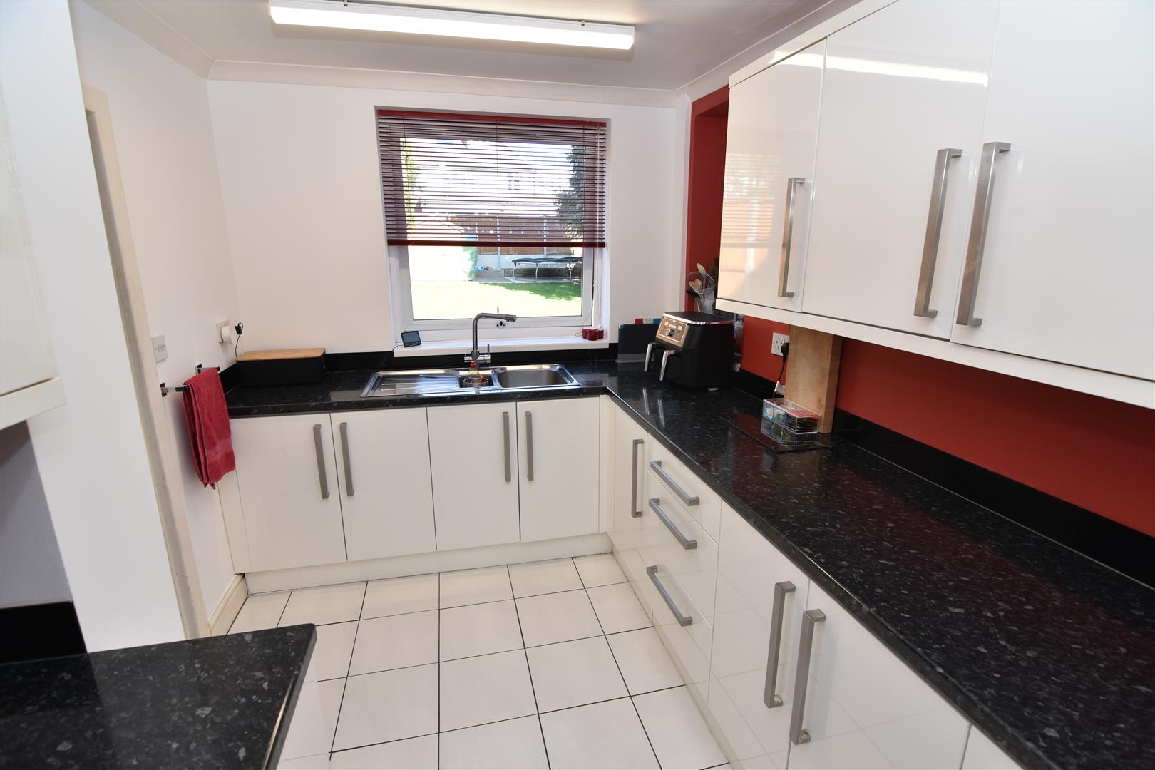 3 bed semi-detached house for sale in Madison Avenue, Birmingham  - Property Image 8