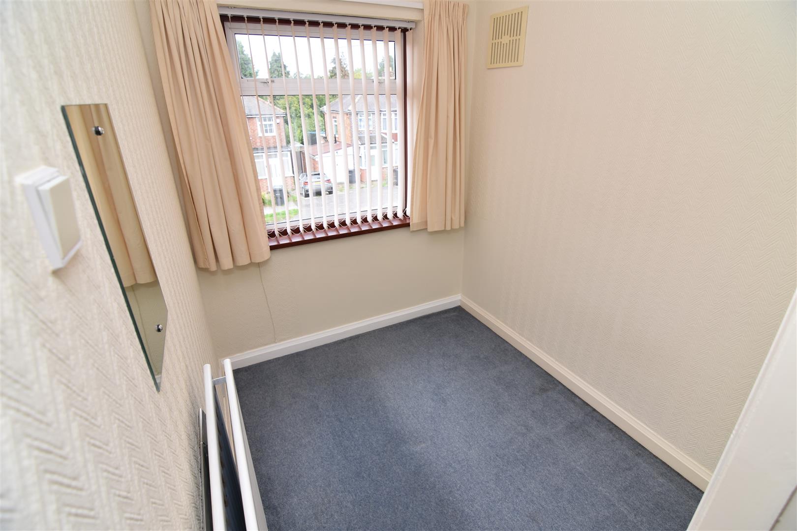 3 bed semi-detached house for sale in Ermington Crescent, Birmingham  - Property Image 8