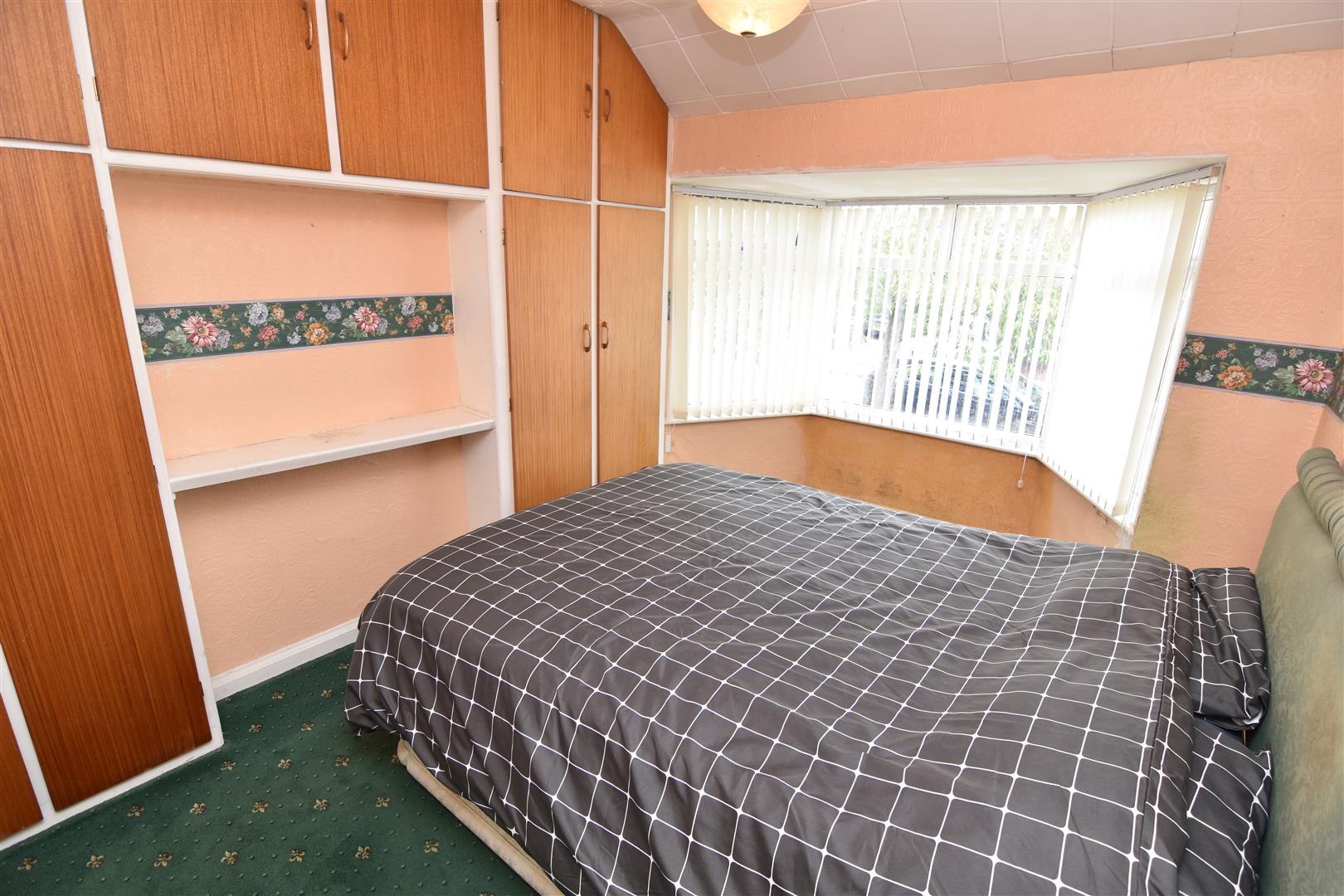 3 bed semi-detached house for sale in Ermington Crescent, Birmingham  - Property Image 6