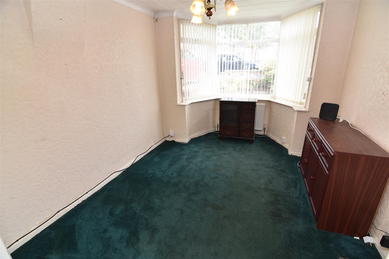 3 bed semi-detached house for sale in Ermington Crescent, Birmingham  - Property Image 3