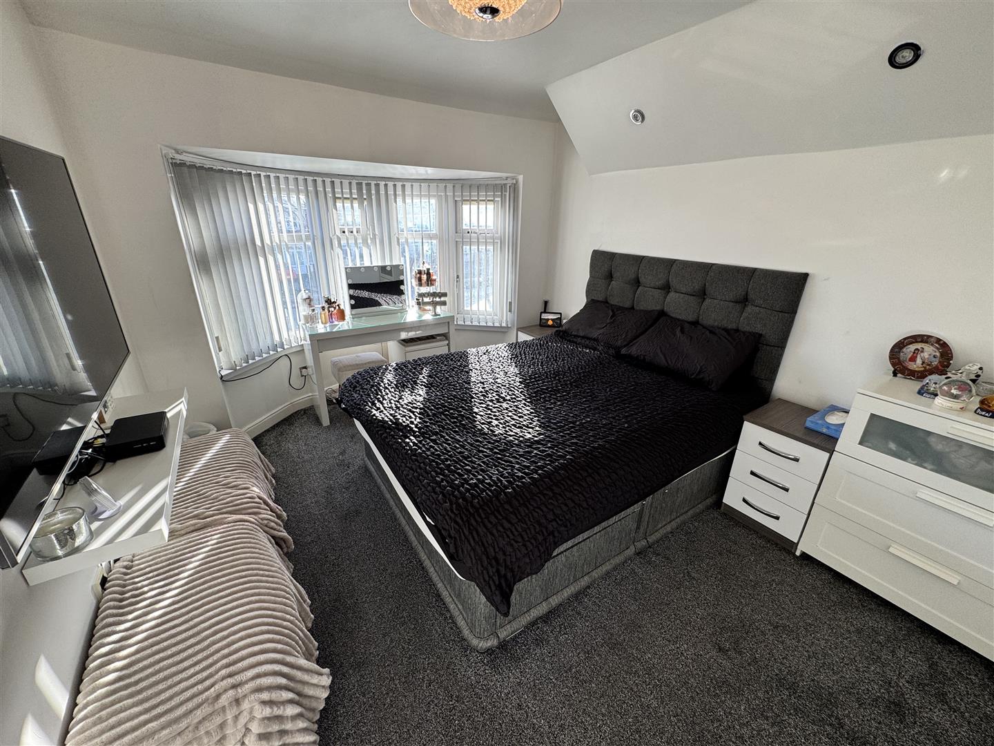3 bed semi-detached house for sale in Hodge Hill Road, Birmingham  - Property Image 9