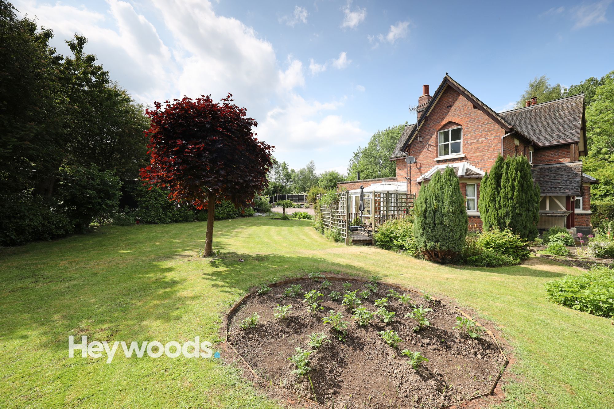 4 Bed Detached House For Sale In Station House, High Street, Silverdale, (Ref: 703989), Newcastle Under Lyme