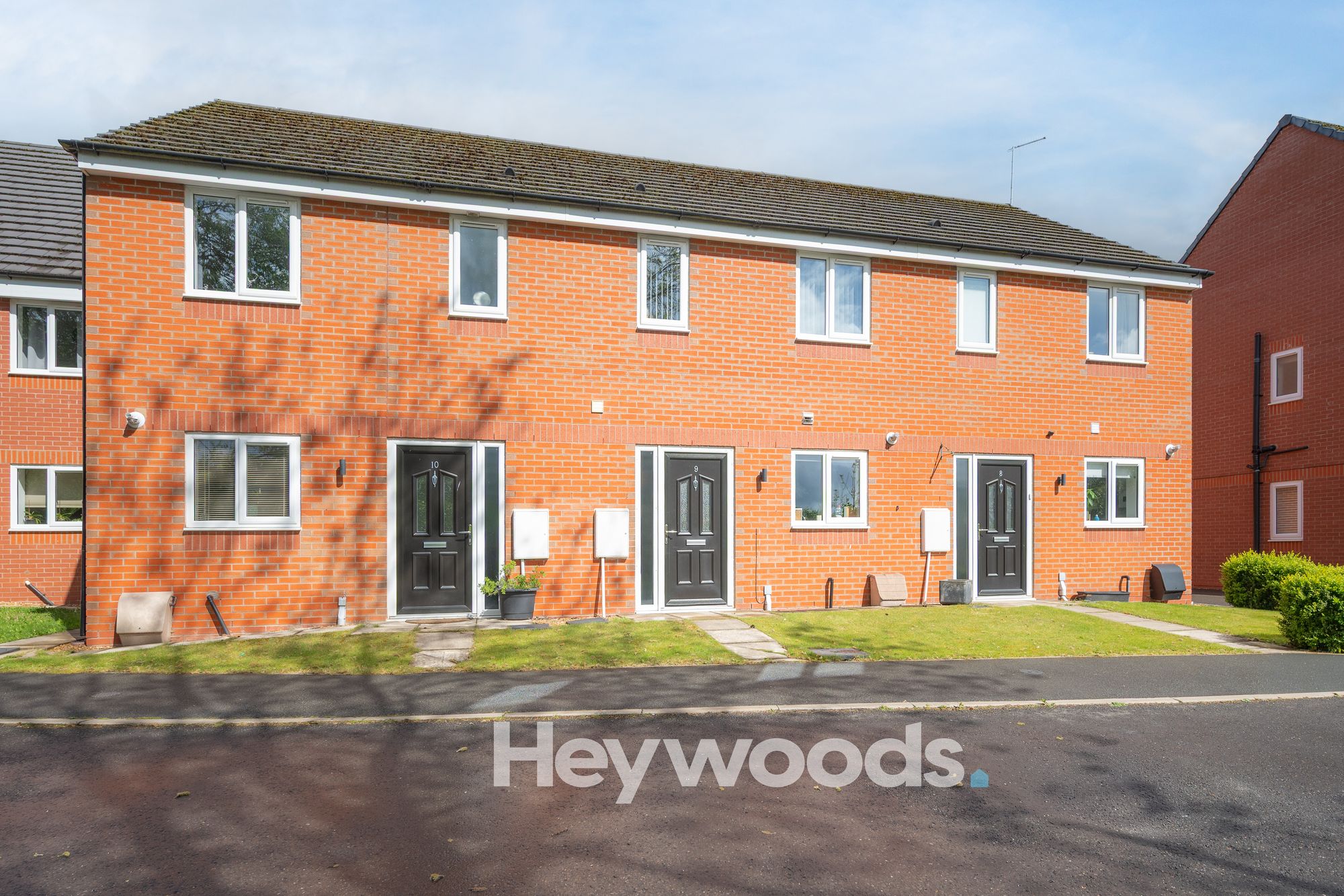 3 Bed Mid-Terraced House For Sale In Silverdale Sidings, Silverdale, Newcastle Under Lyme, (Ref: 717350)