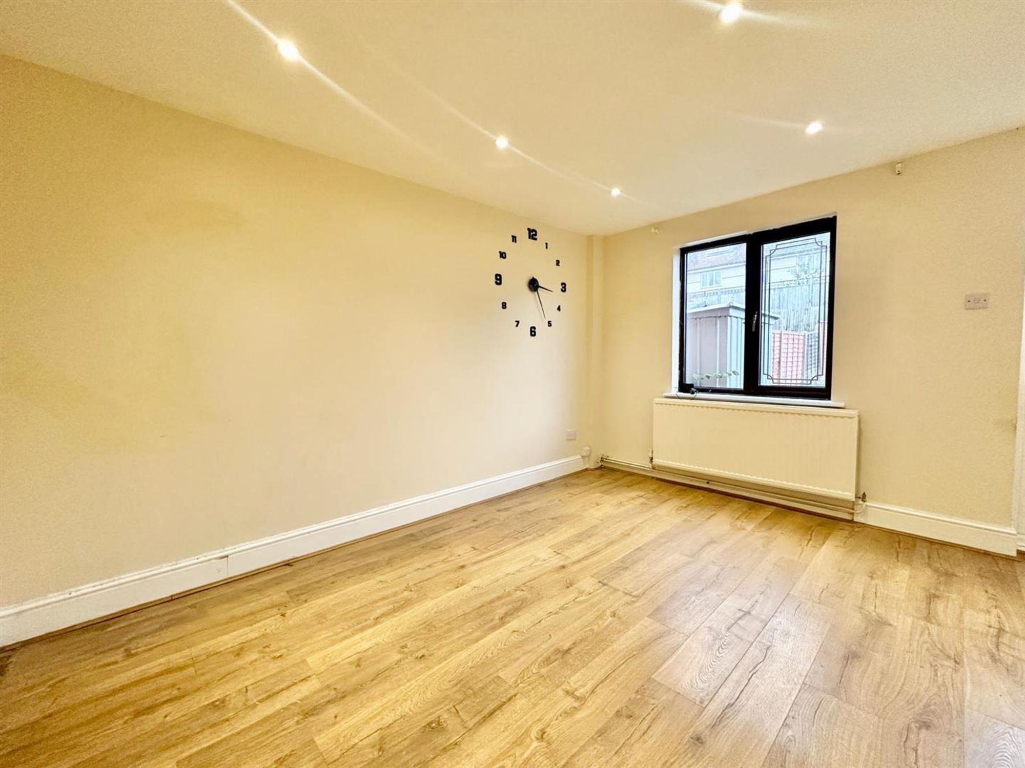 2 bed mid-terraced house for sale in Nickelby Close, London 6