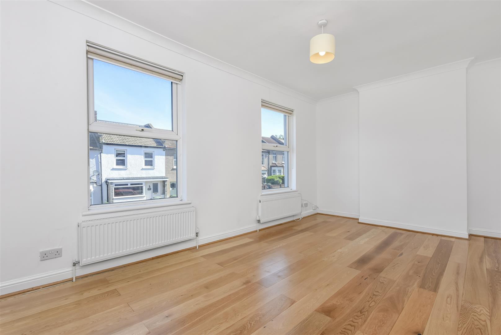 3 bed house to rent in Killearn Road, London 7