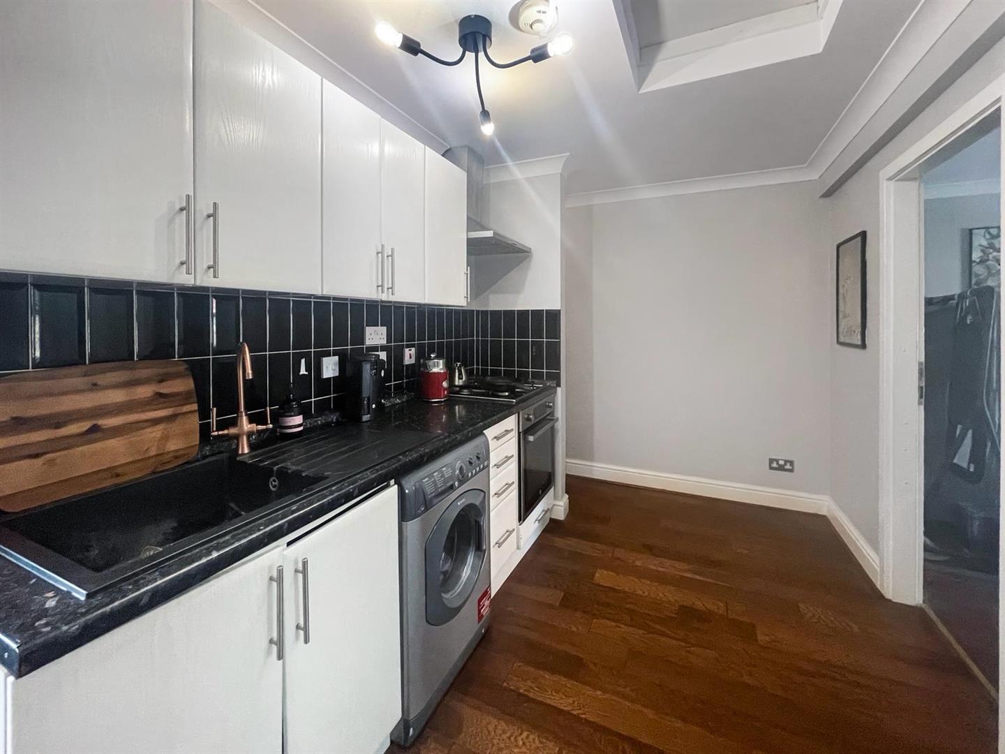 2 bed house to rent in Albacore Crescent, London 3
