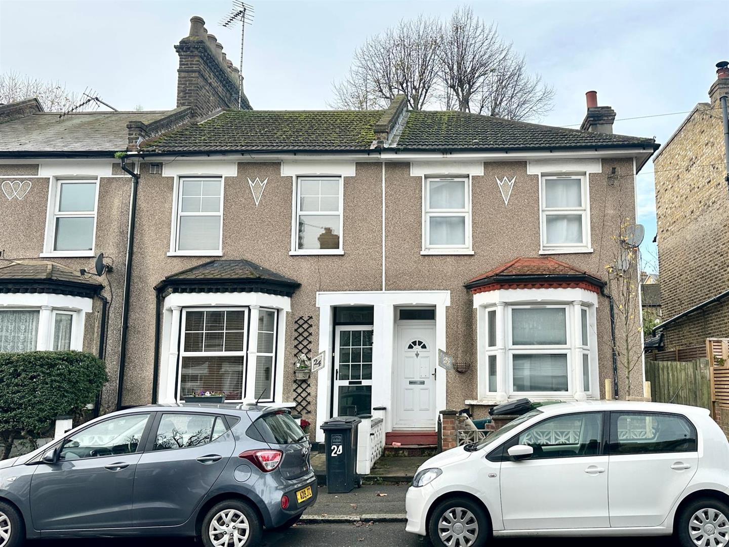 1 bed house share to rent in Branscombe Street, London 2