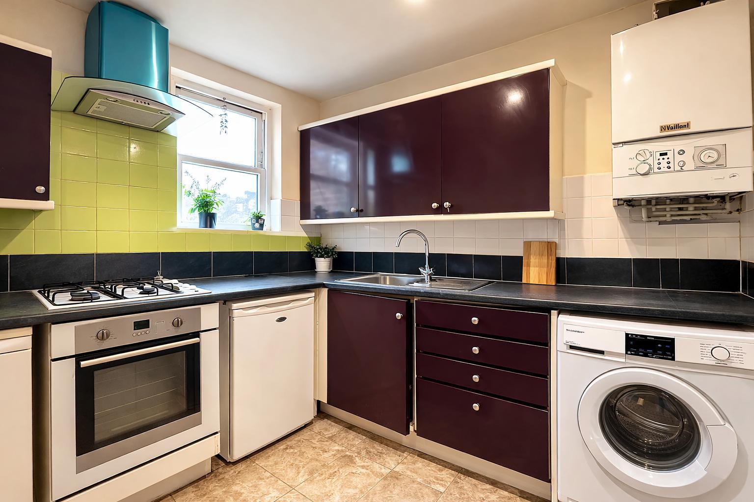 1 bed house share to rent in Lee High Road, London 2