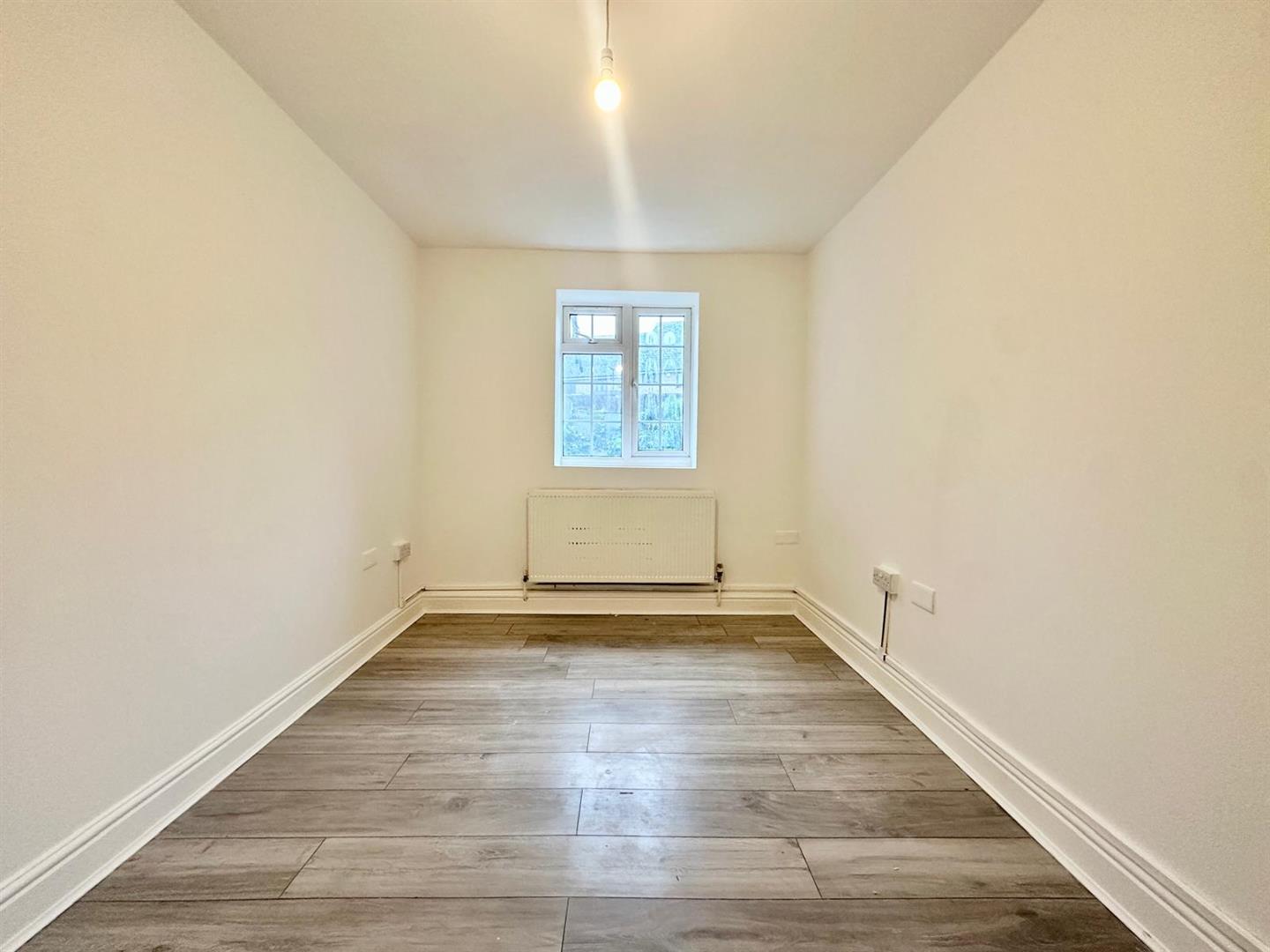 3 bed flat to rent in Eltham Road, London  - Property Image 8