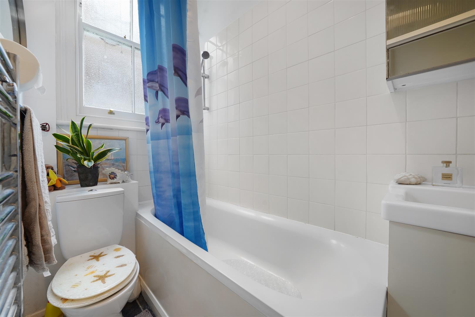 1 bed flat to rent in Culverley Road, London 5