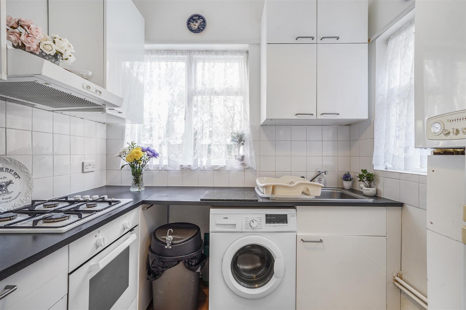 1 bed flat to rent in Culverley Road, London 3