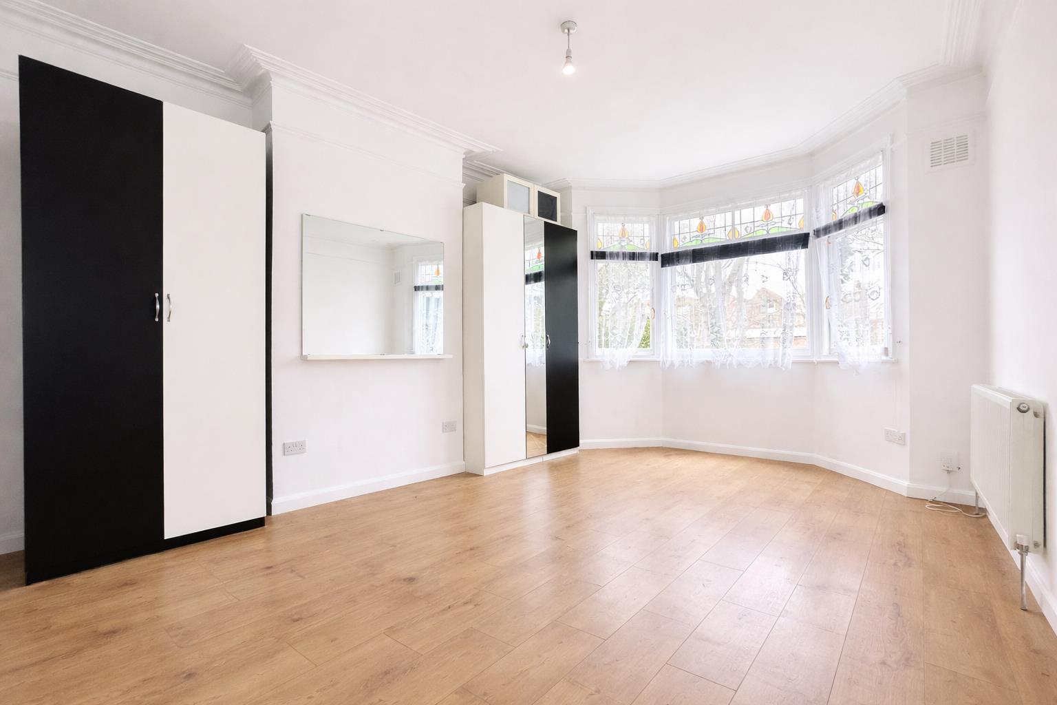 1 bed flat to rent in Culverley Road, London 3