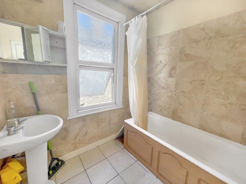 1 bed house to rent in Murillo Road, London 3