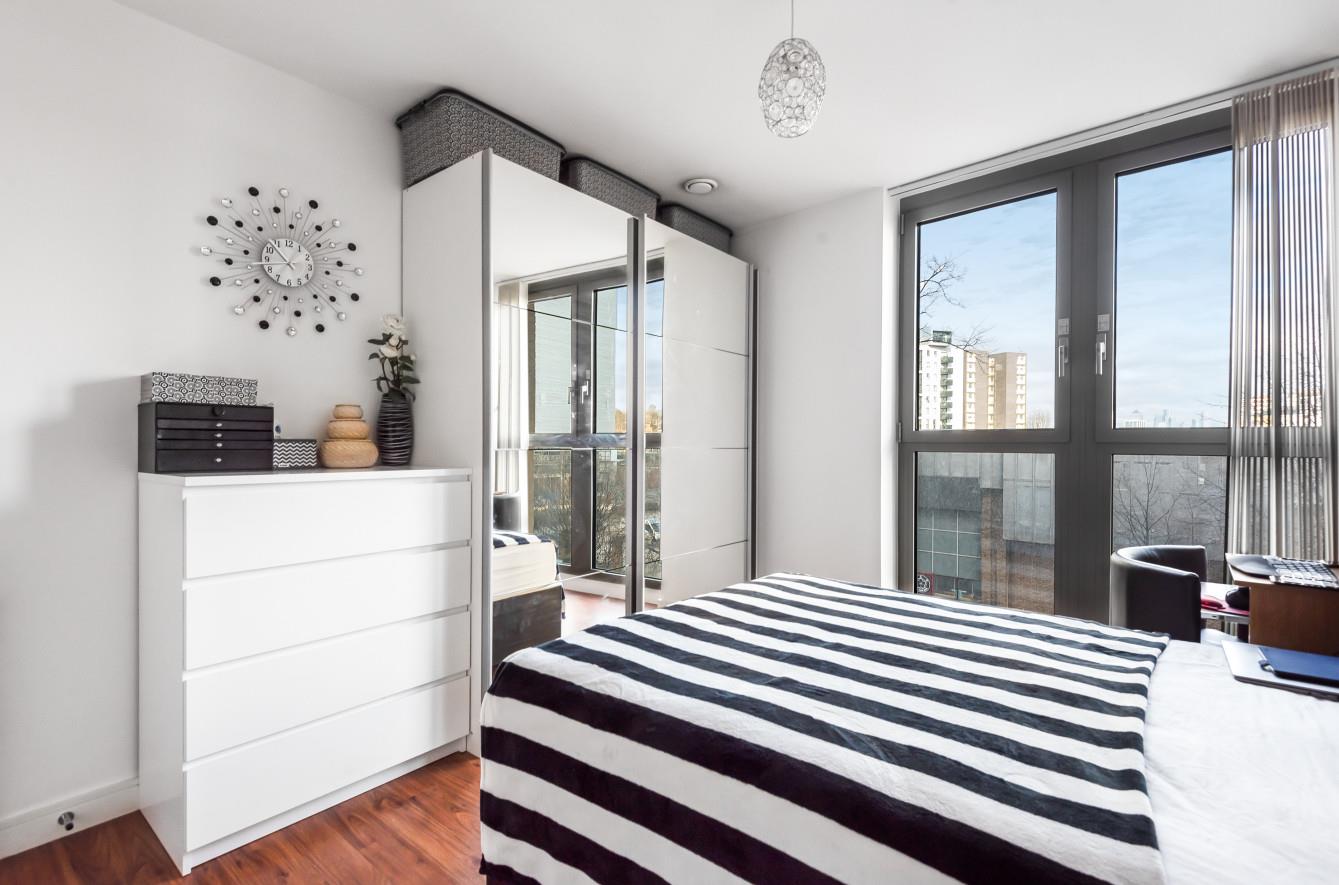 2 bed flat to rent in Elmira Street, London 5