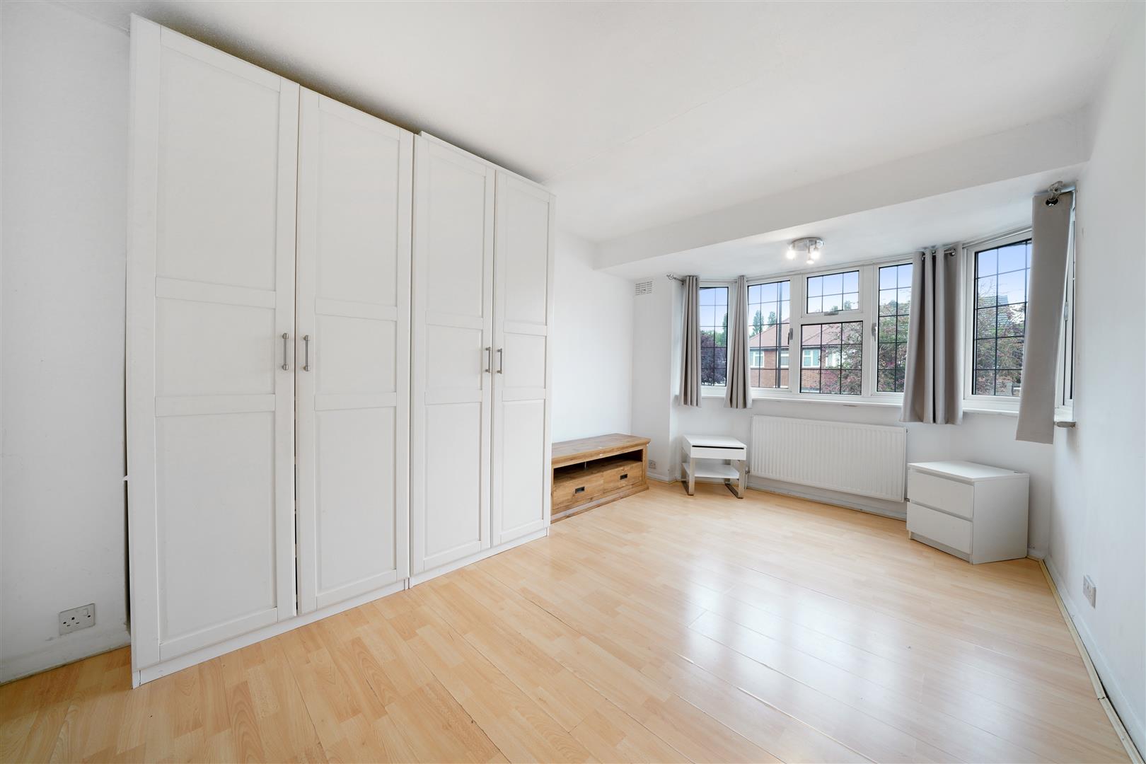 3 bed house for sale in Conisborough Crescent, London  - Property Image 10