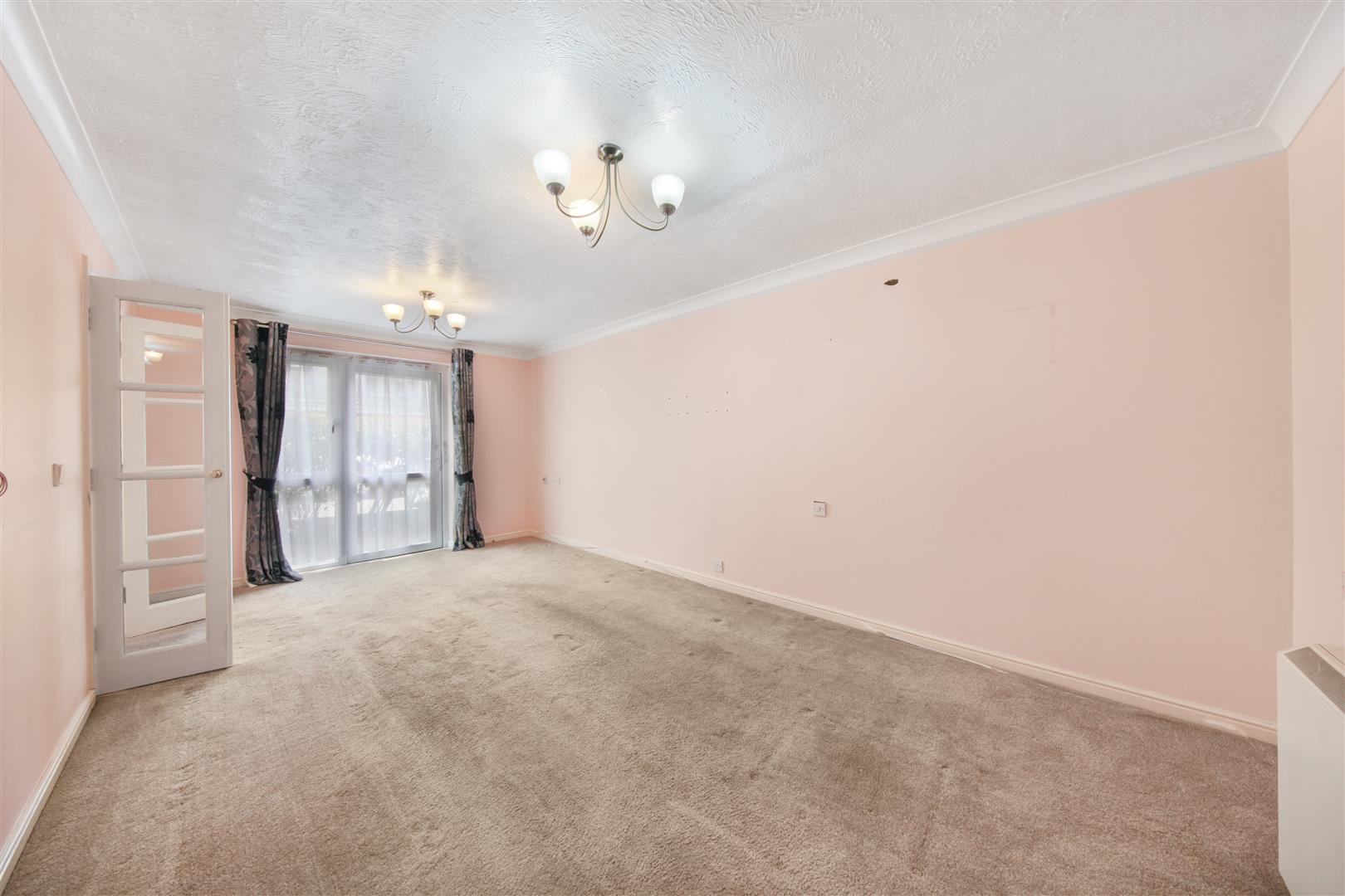 1 bed flat for sale in Whitburn Road, London  - Property Image 2