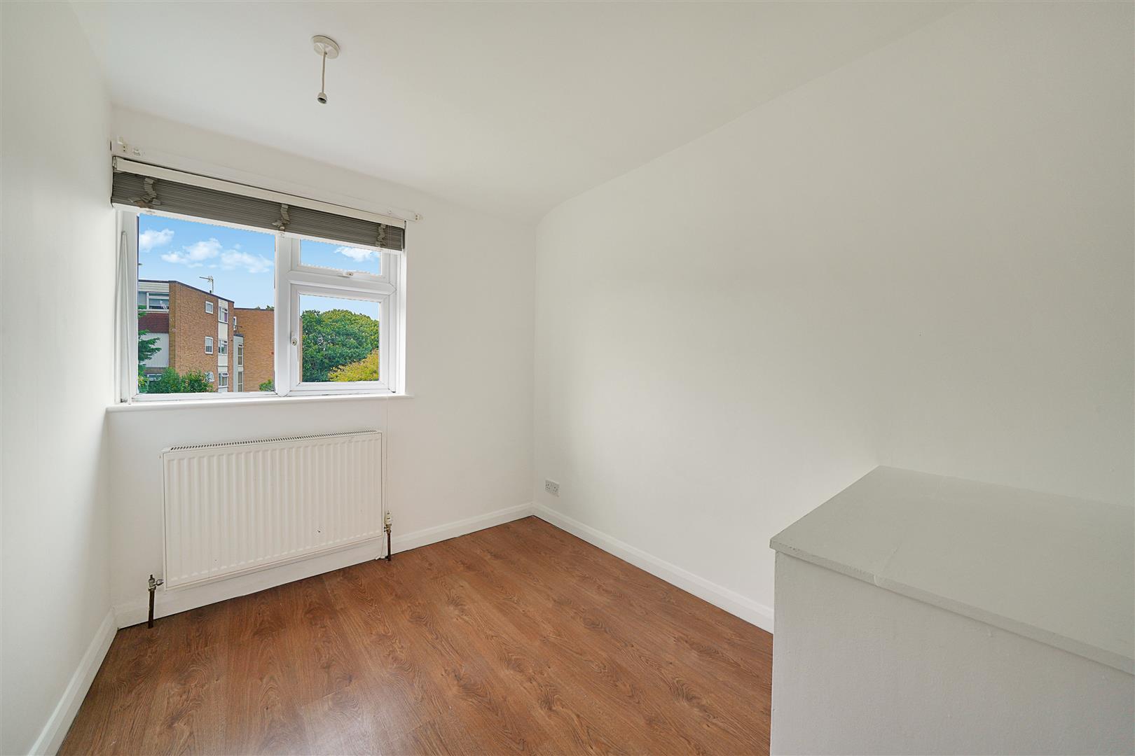 3 bed terraced house for sale in Wickham Street, Welling  - Property Image 9