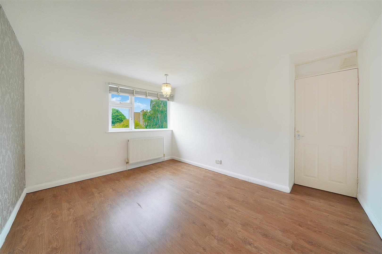 3 bed terraced house for sale in Wickham Street, Welling  - Property Image 8