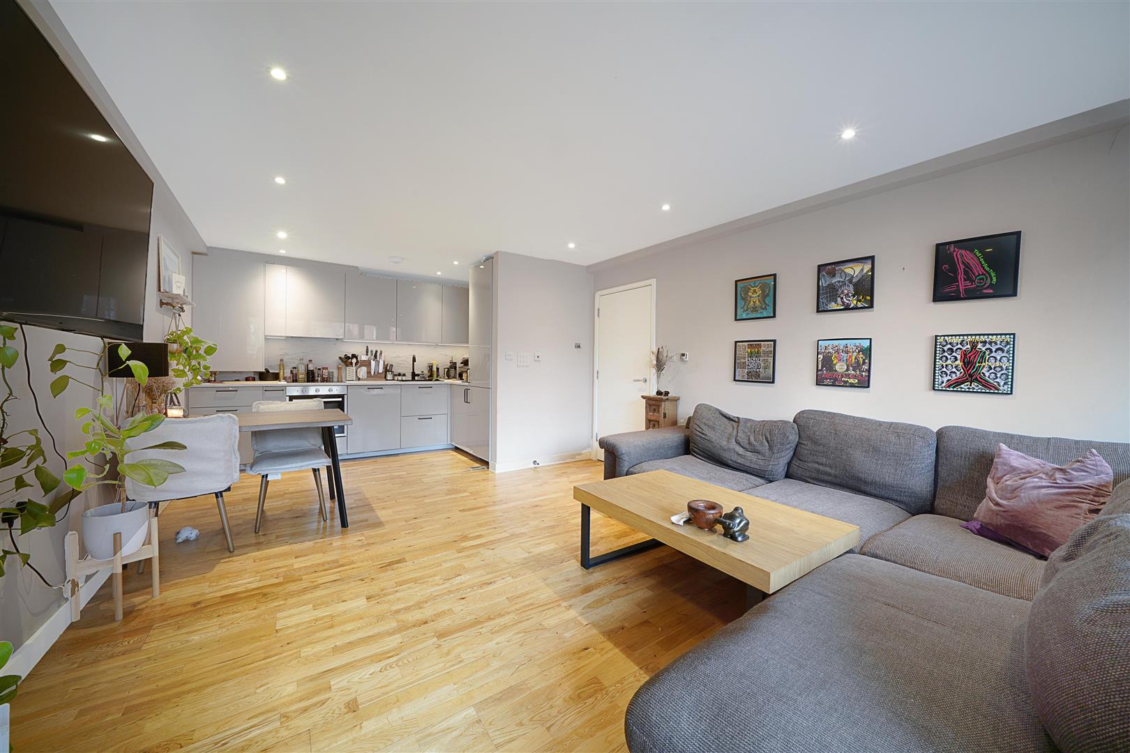 2 bed flat for sale in Algernon Road, London  - Property Image 3