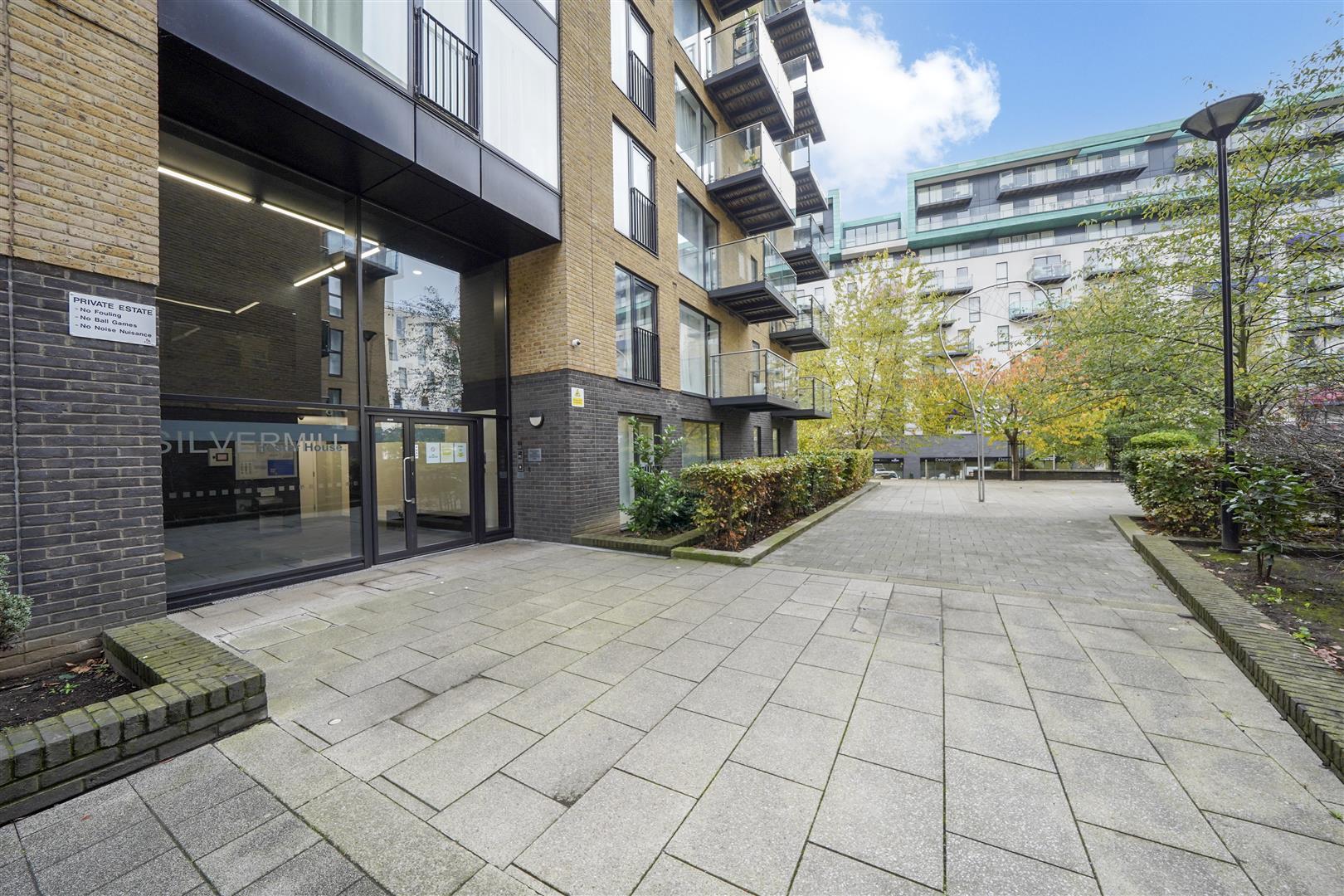 2 bed flat for sale in Conington Road, London  - Property Image 13
