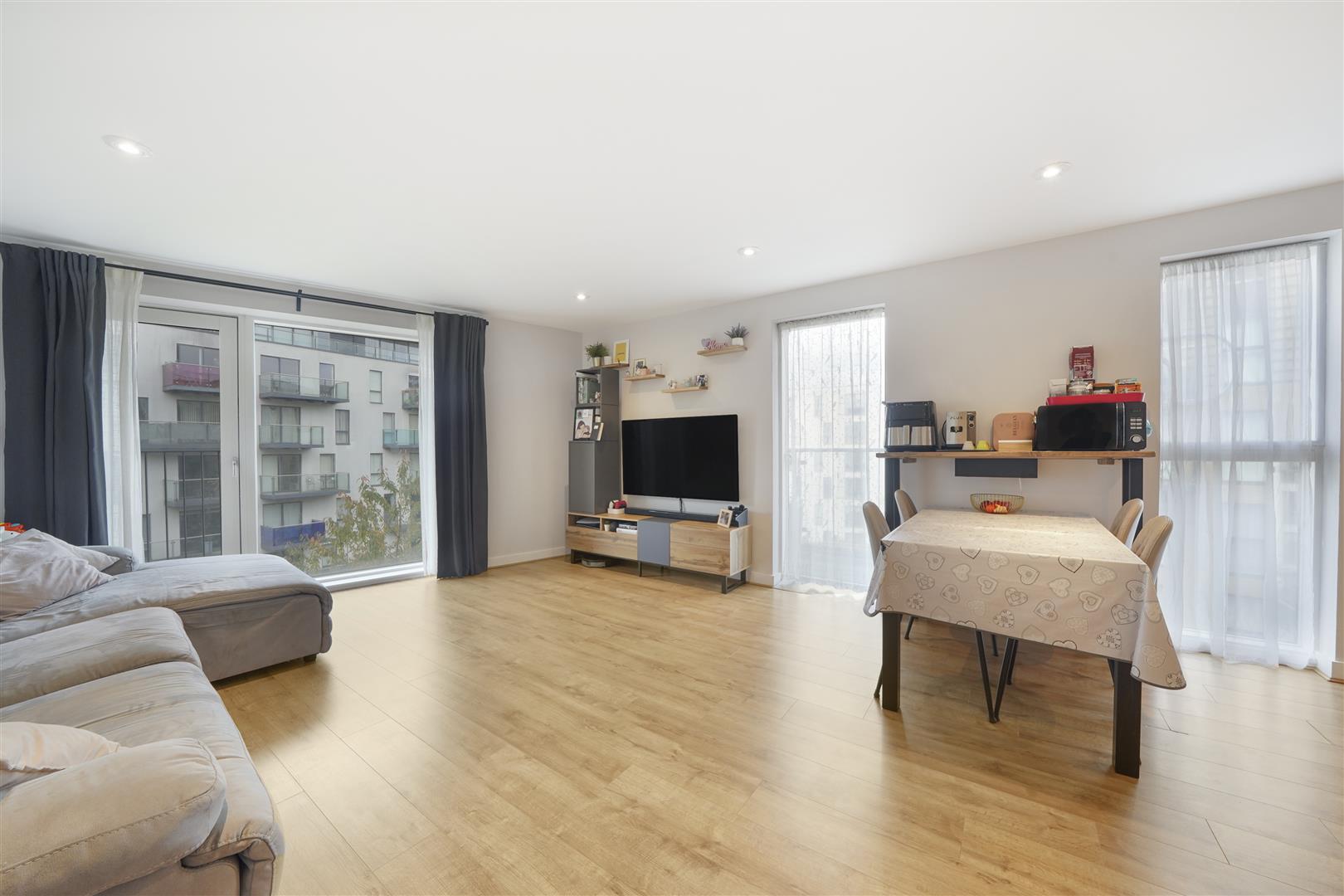 2 bed flat for sale in Conington Road, London 1